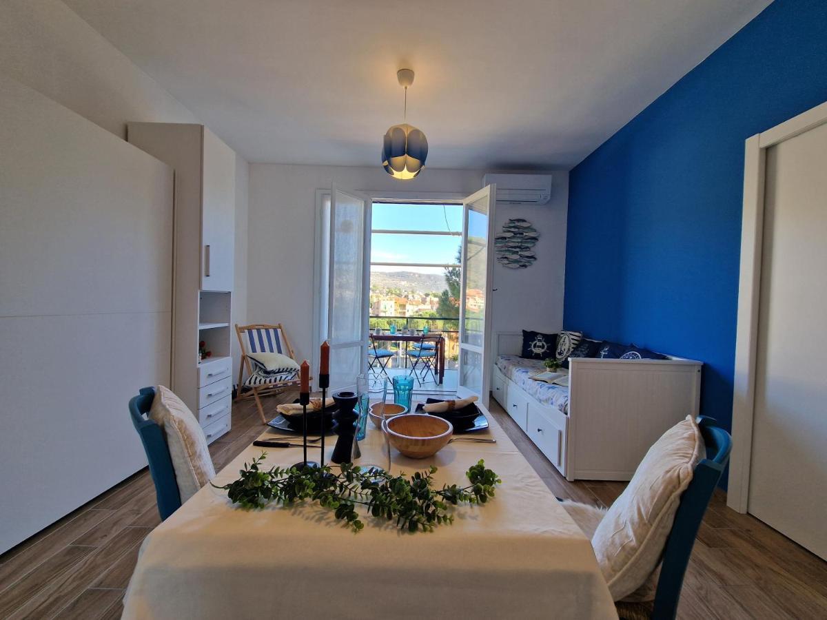 650 Metri Dal Mare - Wifi - Terrazzo - Piscina - A/C Apartment ปิเอตราลิกูเร ภายนอก รูปภาพ